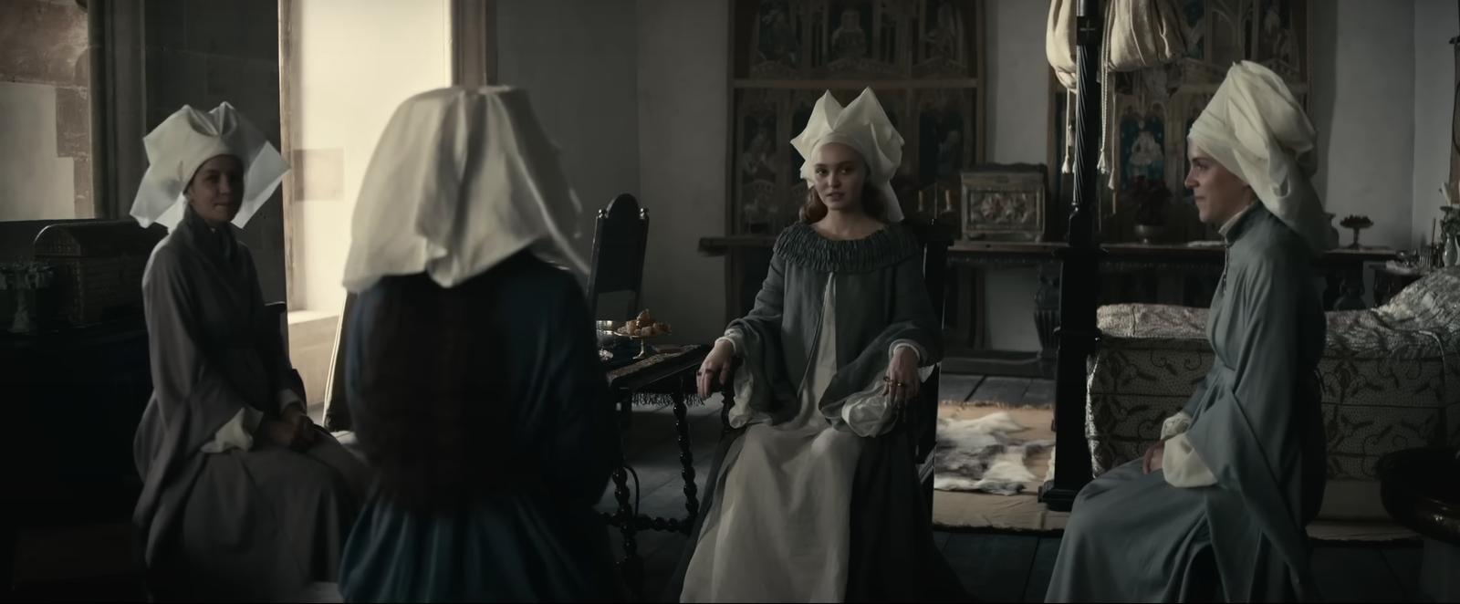 Transformasi Gaya Lily-Rose Depp Dalam Film yang Dibintanginya