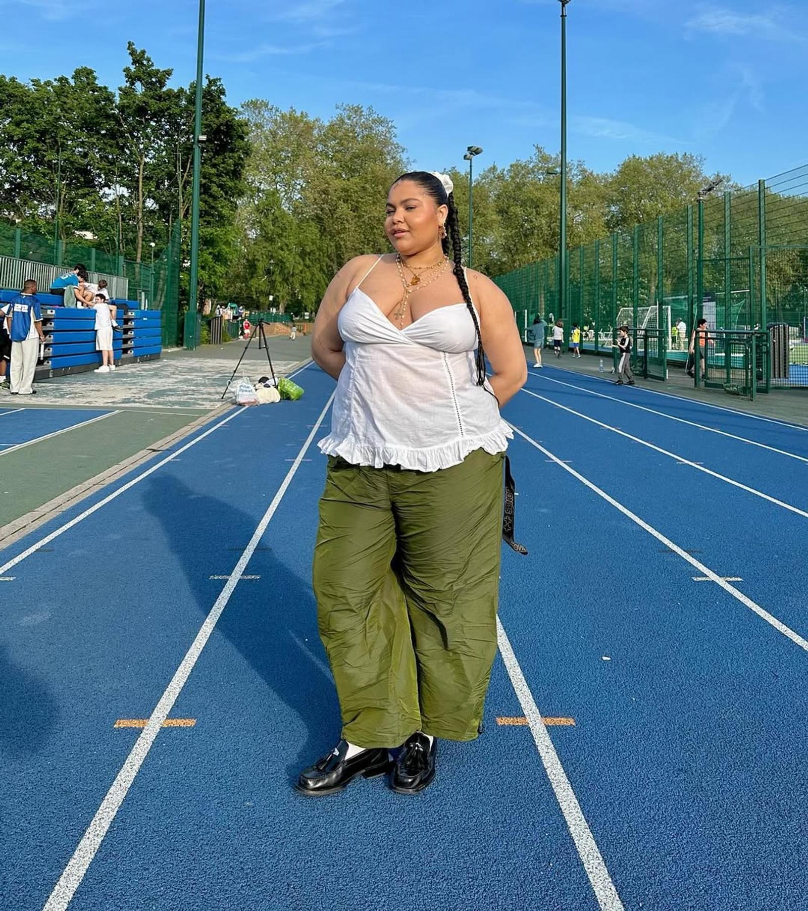 9 Inspirasi Outfit Orang Gemuk untuk Tampil Ultra Stylish