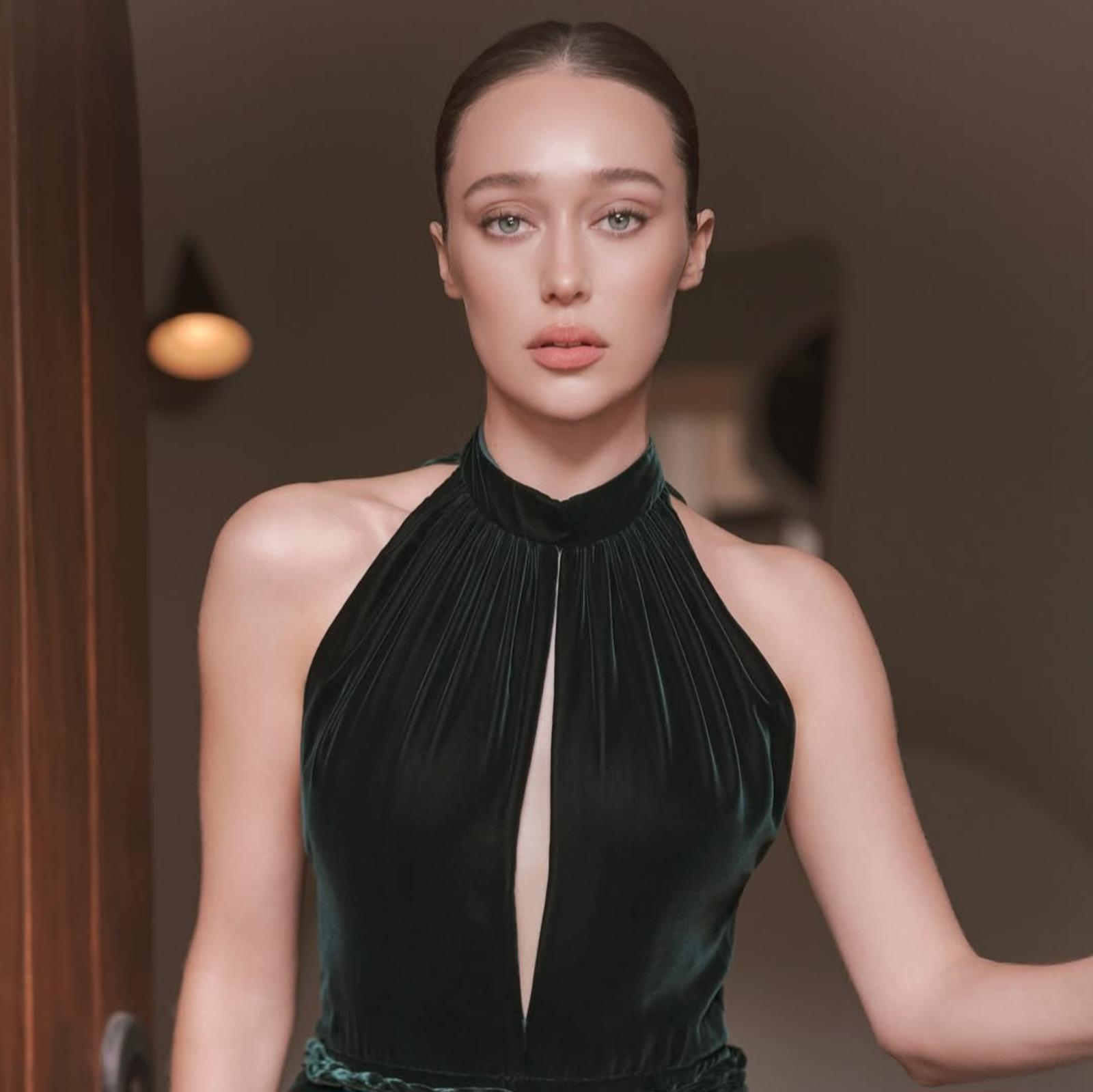 Inspirasi Riasan a la Alycia Debnam-Carey