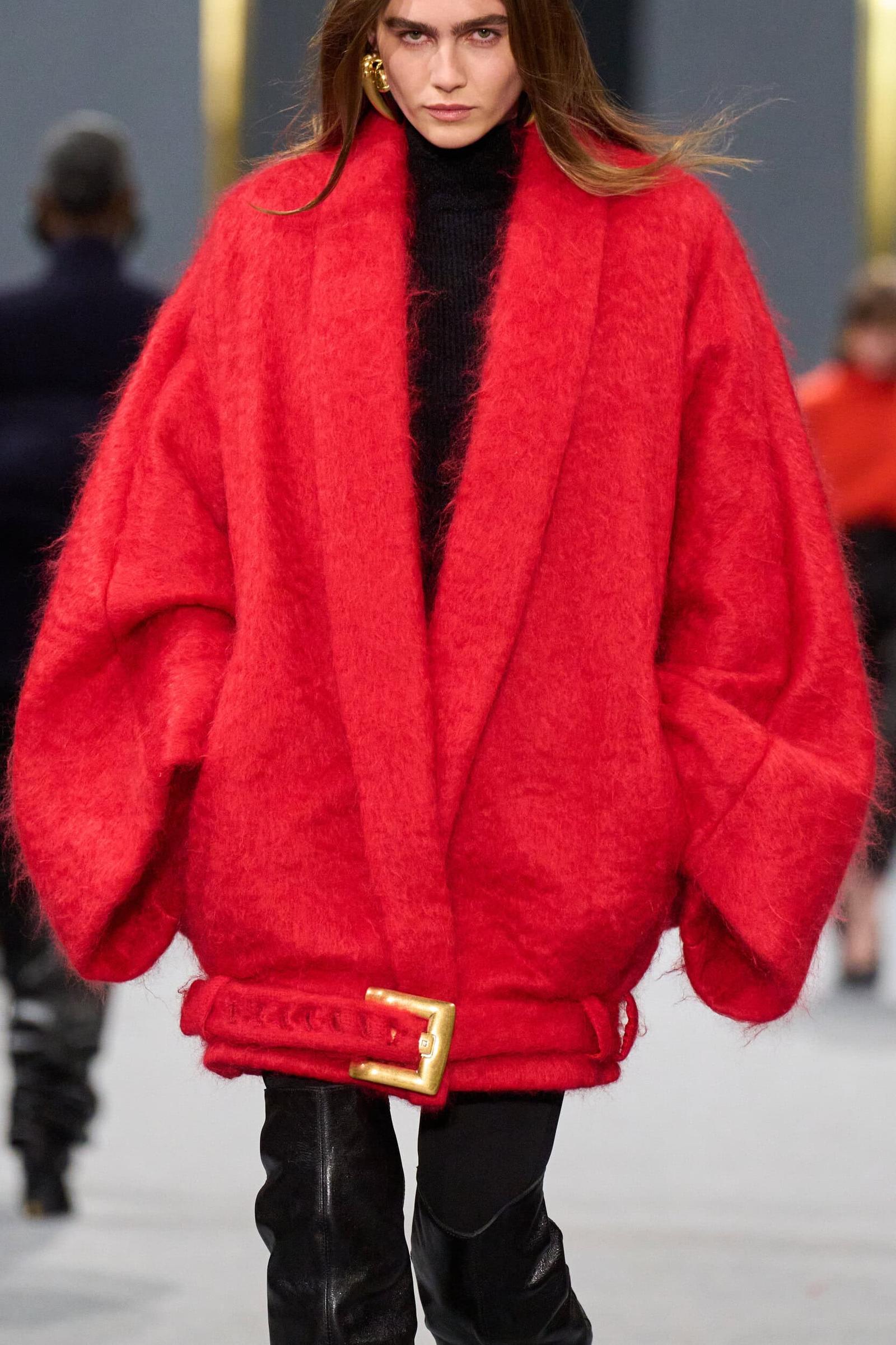 Olivier Rousteing Bawa Kembali Tren 2010-an di Koleksi Terbaru Balmain