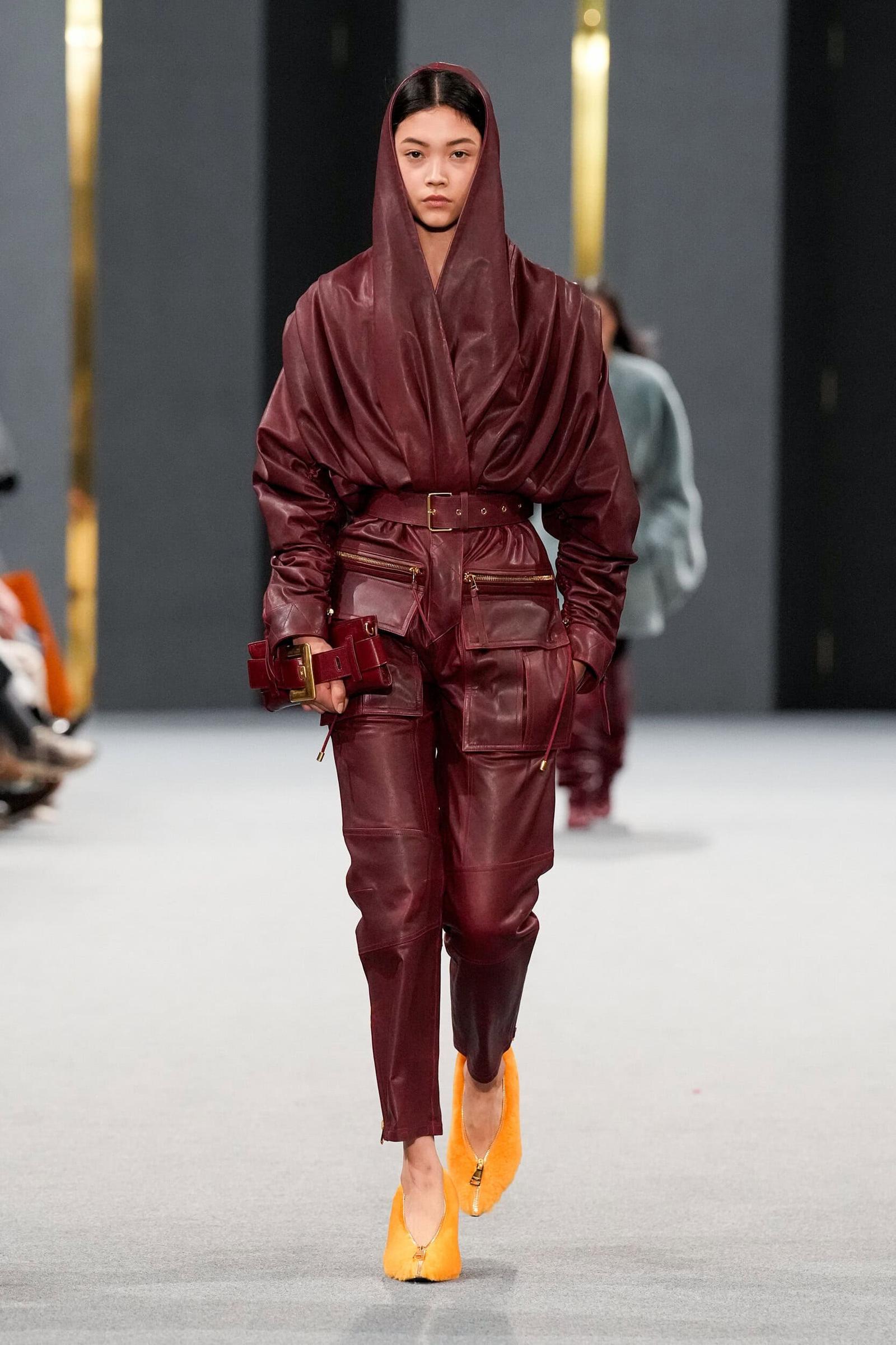 Olivier Rousteing Bawa Kembali Tren 2010-an di Koleksi Terbaru Balmain