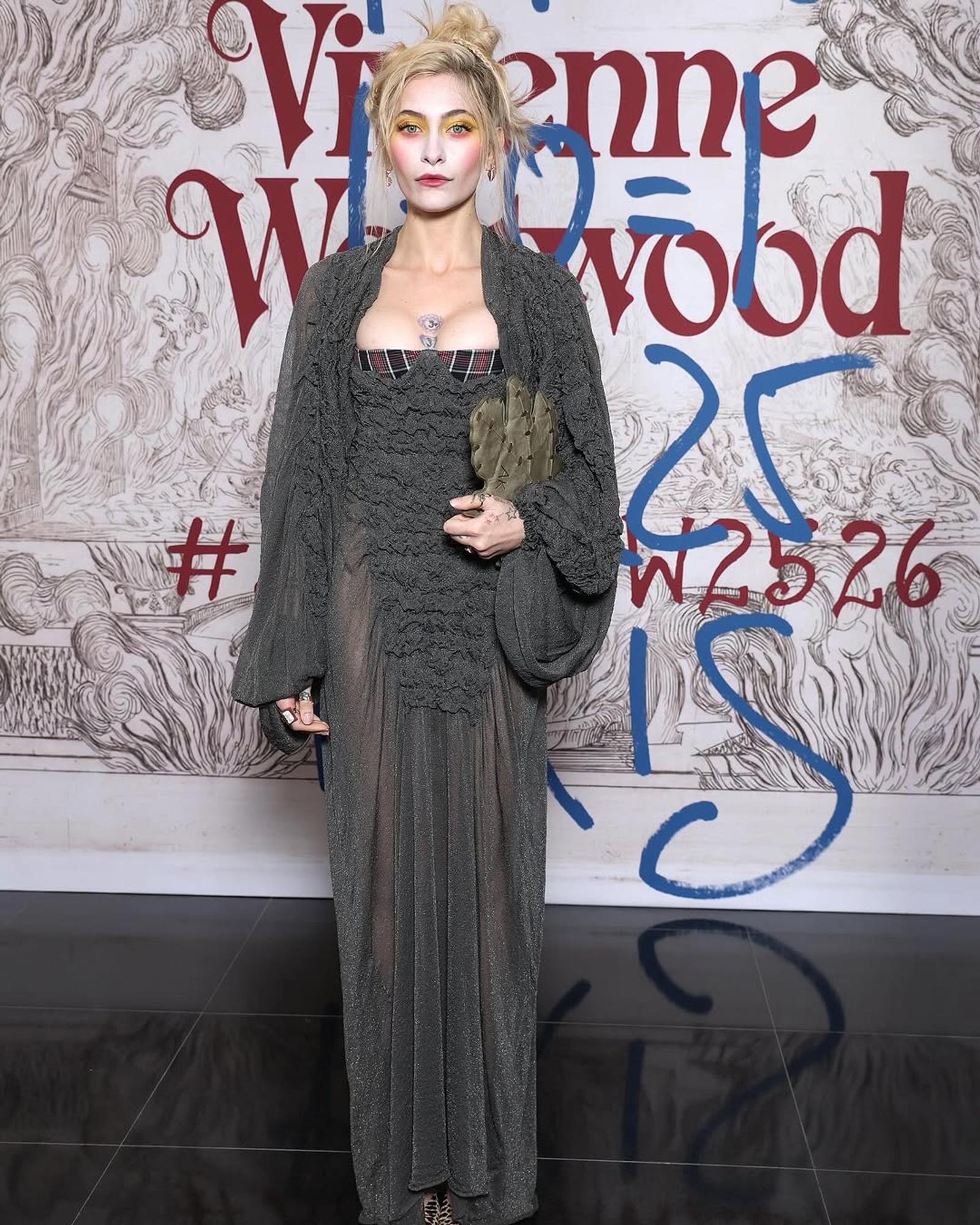 Gaya Unik Para Seleb di Show Vivienne Westwood Fall/Winter 2025