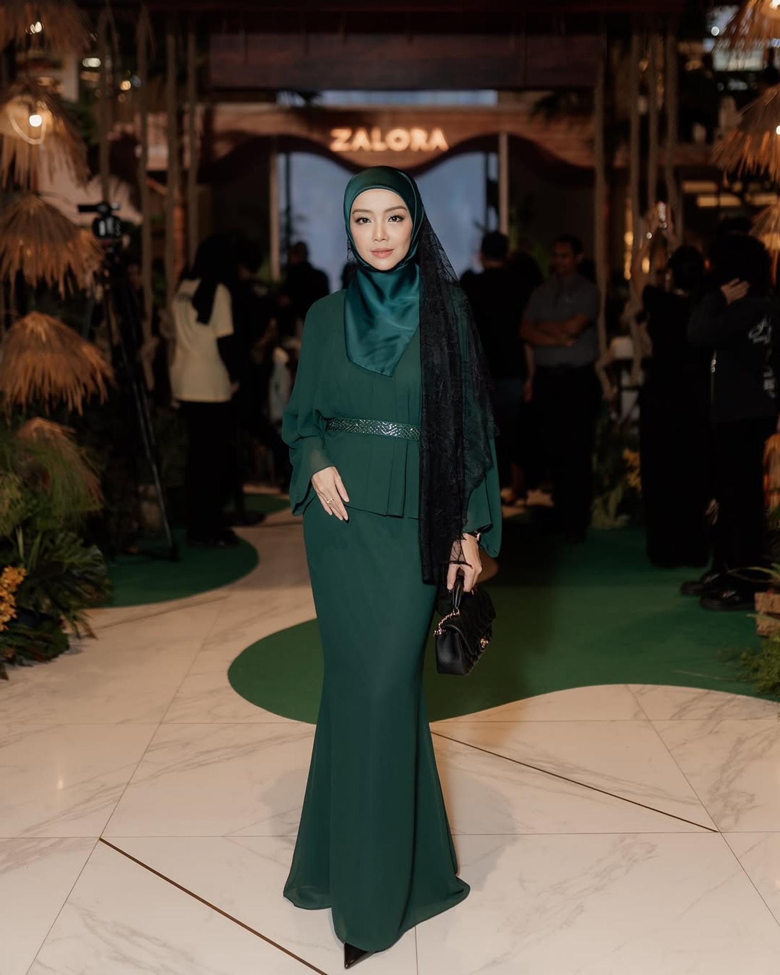 10 Inspirasi Model Baju Kurung Melayu Malaysia Modern