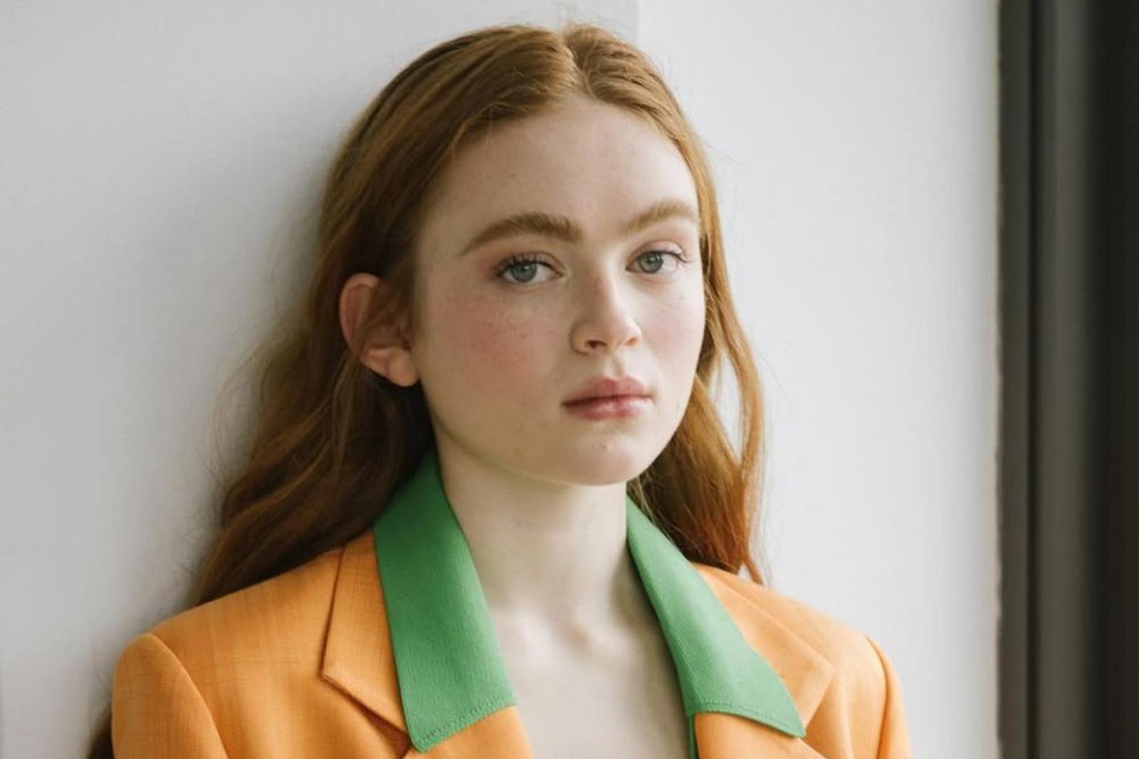 Gaya Makeup Sadie Sink, Natural Sekaligus Elegan! 