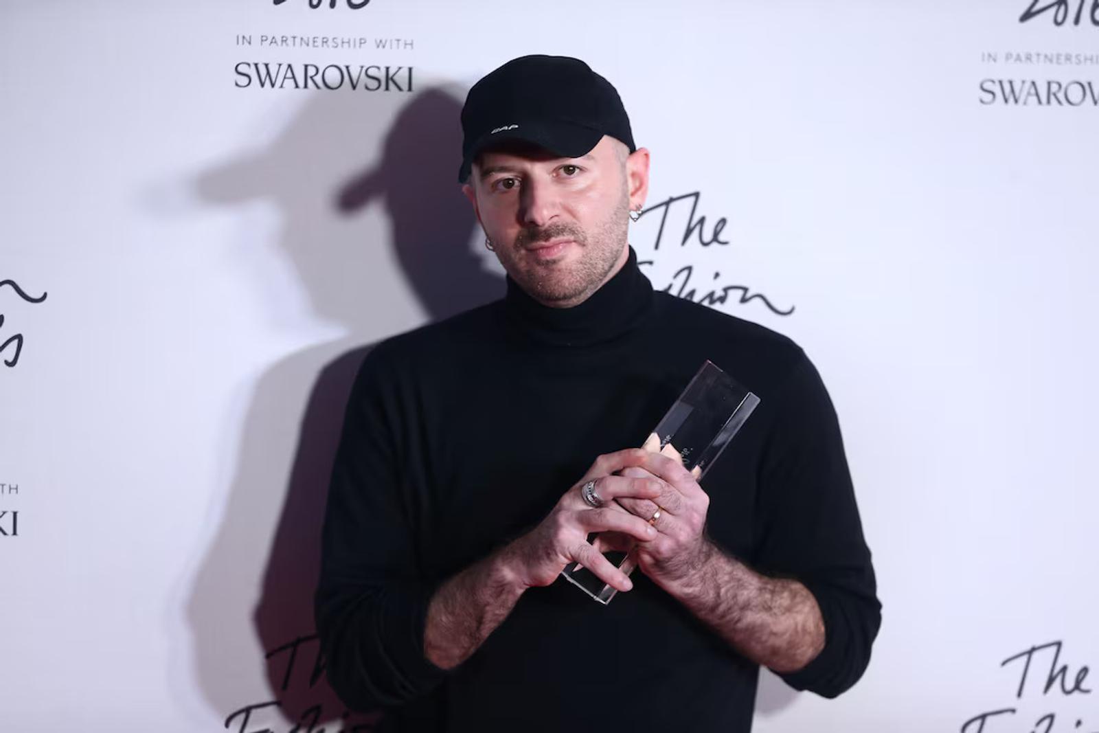 Demna Gvasalia Resmi Ditunjuk Jadi Direktur Kreatif Gucci