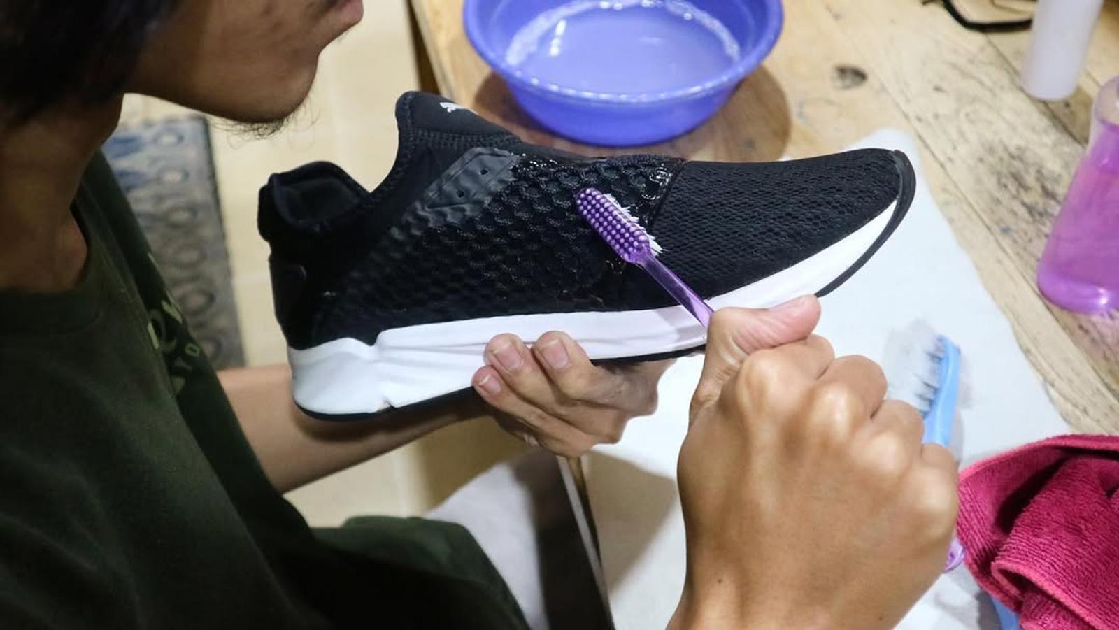 5 Tempat Cuci Sepatu Terdekat di Bekasi, Cek Alamatnya!