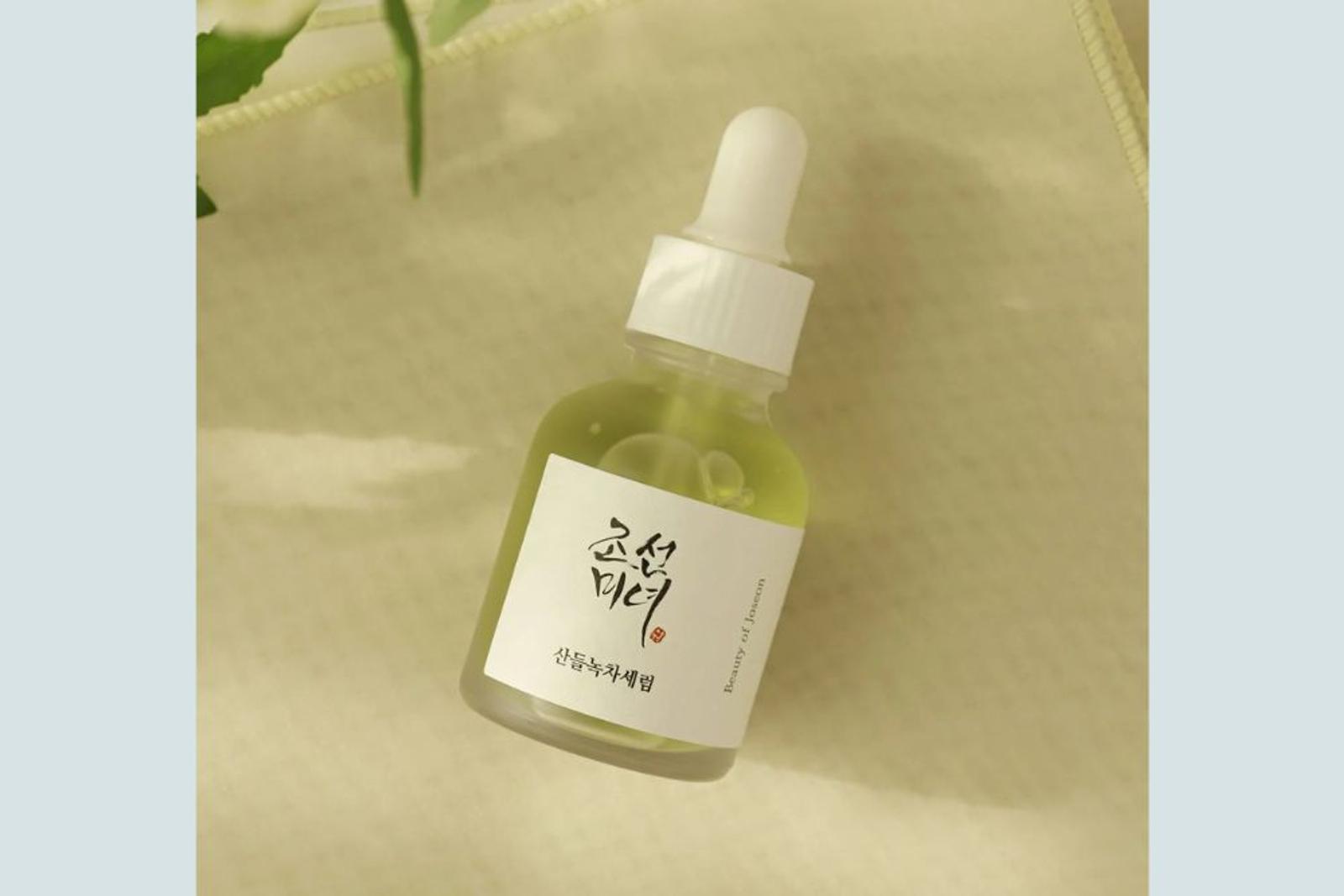 7 Rekomendasi Skincare yang Mengandung Panthenol, Menenangkan Kulit! 