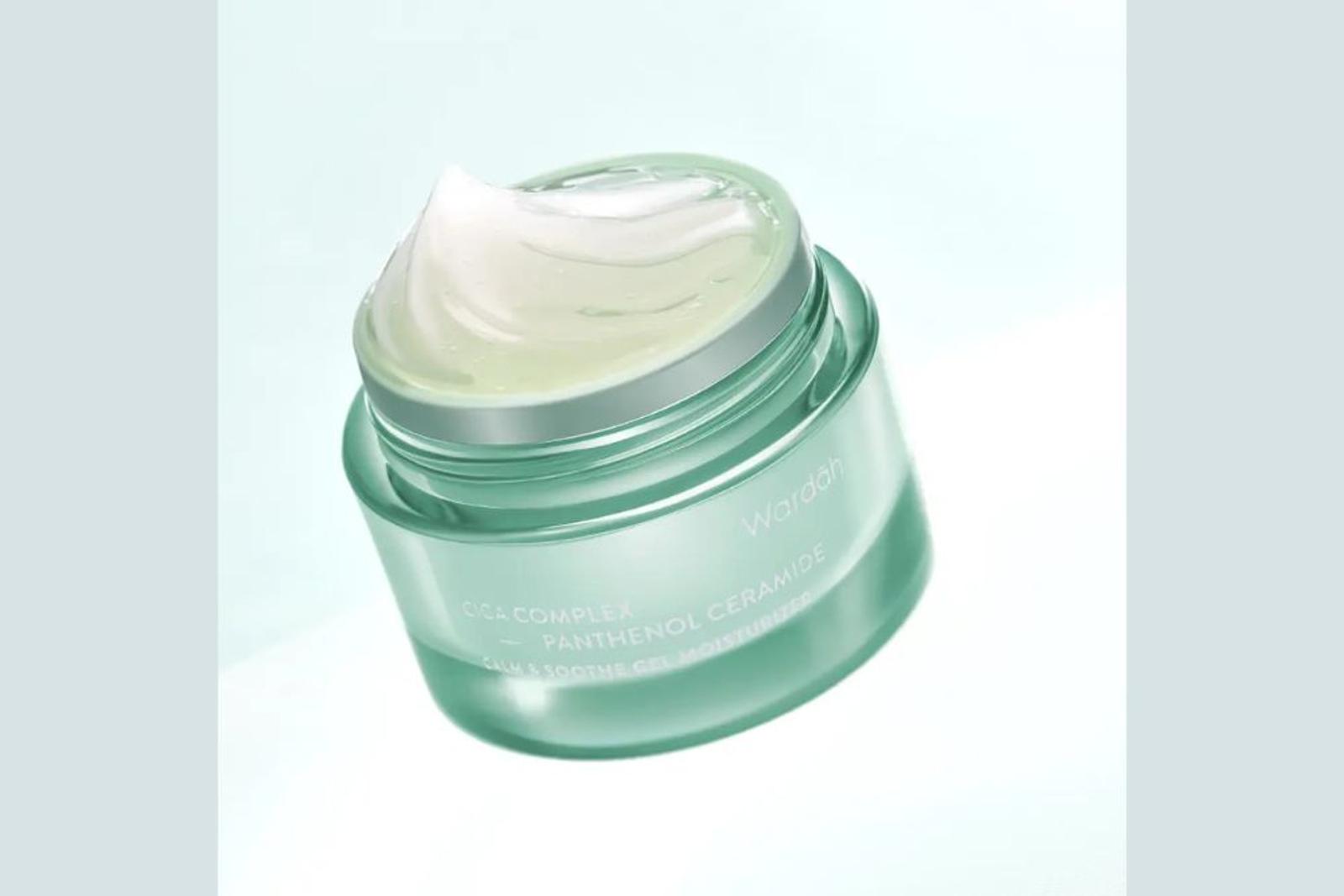 7 Rekomendasi Skincare yang Mengandung Panthenol, Menenangkan Kulit! 