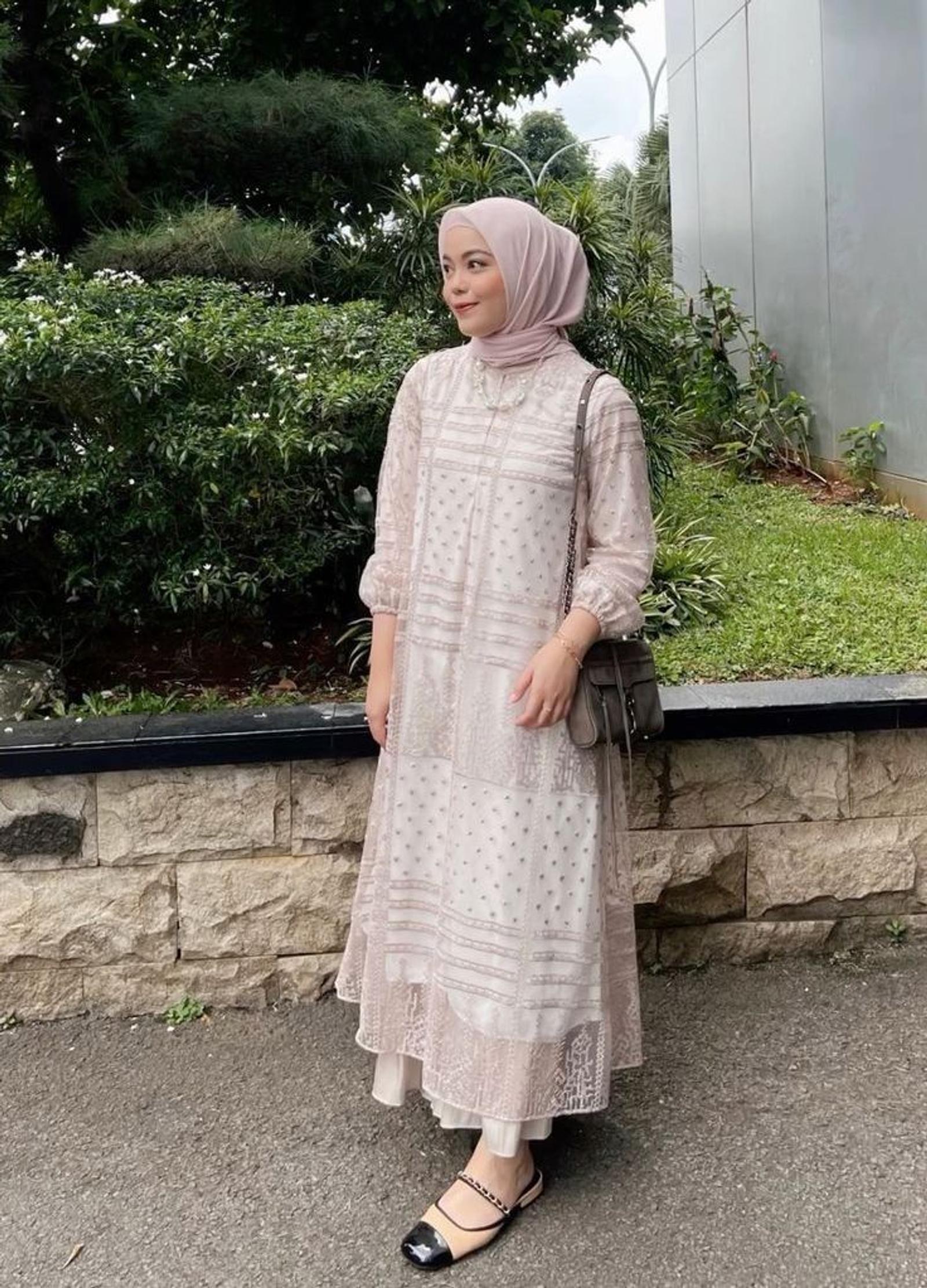 Inspirasi Outfit Bukber 2025: Tampil Modis dan Nyaman