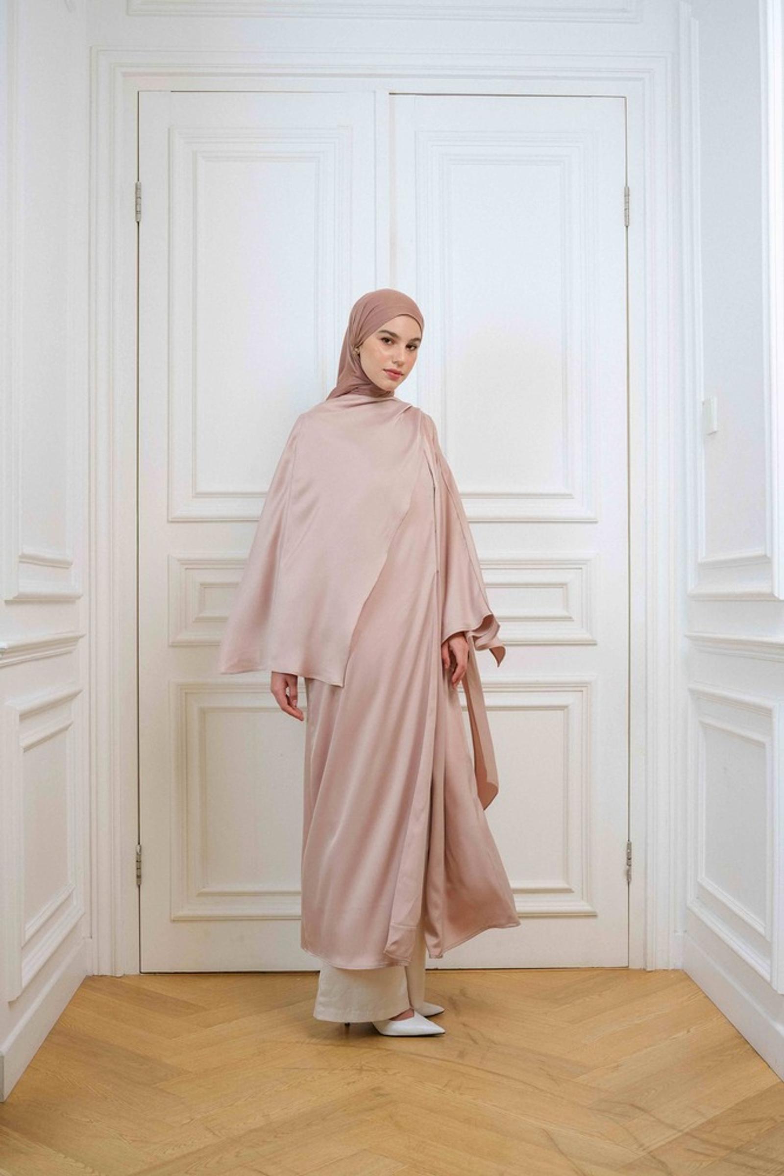 KUDUNG Hadirkan Koleksi Raya 2025 Bertajuk 'Serene Bliss'