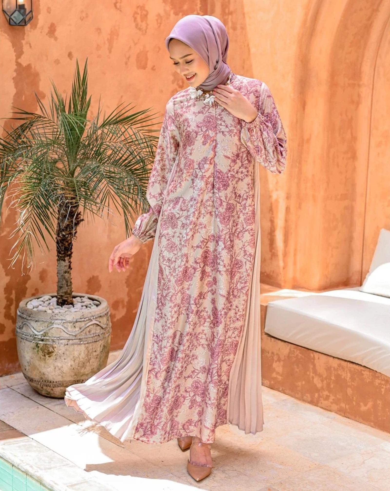 5 Model Dress Bukber untuk Tampil Maksimal