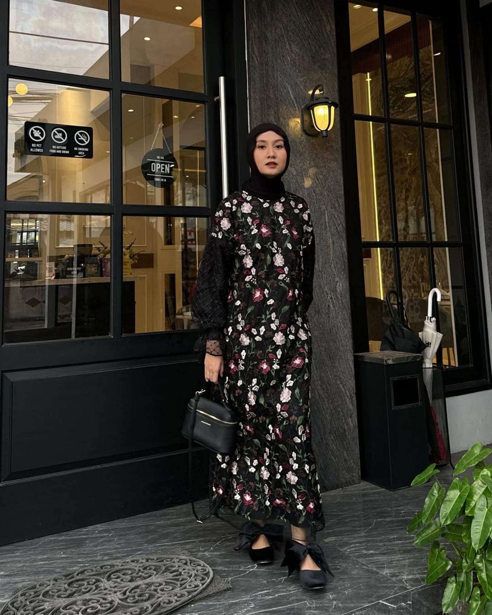 5 Model Dress Bukber untuk Tampil Maksimal