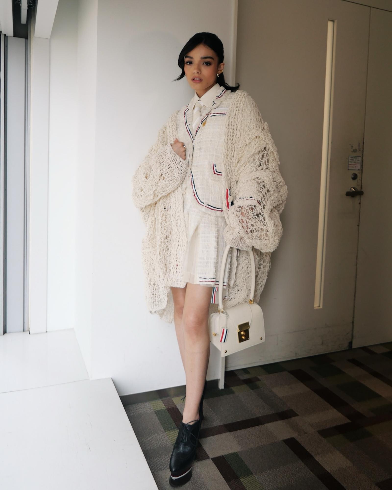 9 Gaya Terbaik Rachel Zegler Selama Press Tour Film 'Snow White'