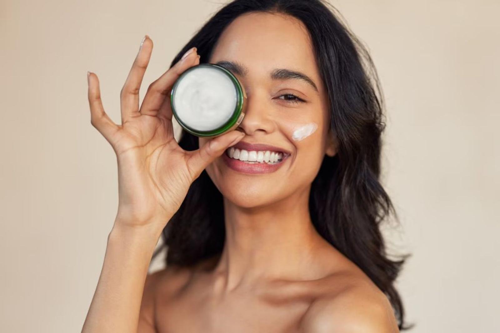 7 Skincare yang Mengandung Panthenol, Memperbaiki Skin Barrier  