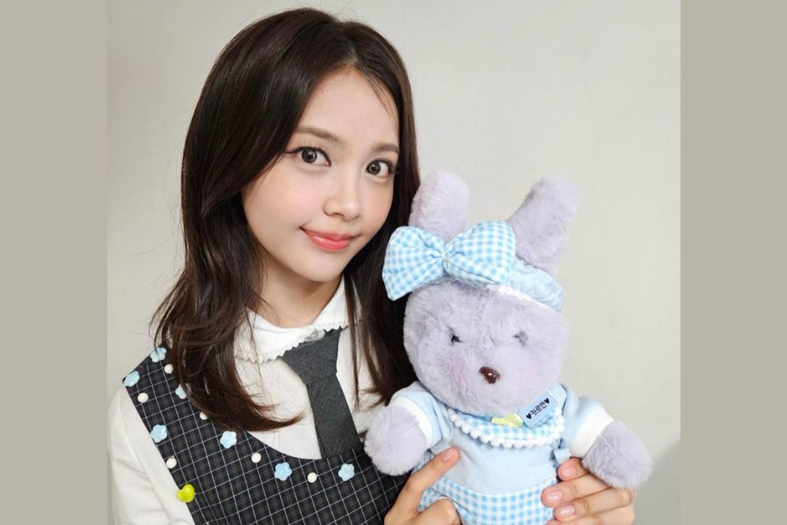 Deretan Gaya Makeup Carmen 'Hearts2hearts', Natural dan Simple