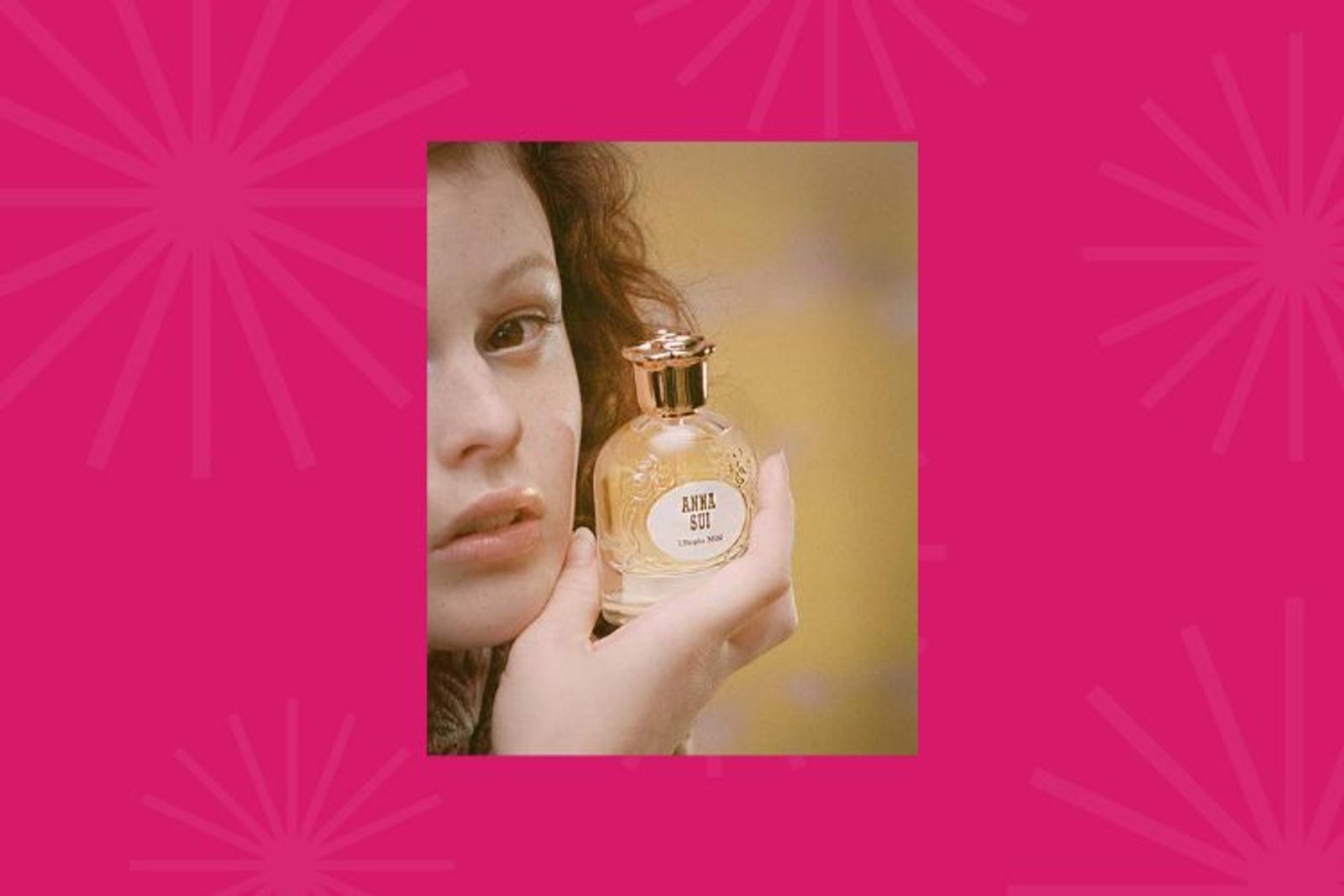 Rayakan Hari Jadi ke-25, Anna Sui Rilis Koleksi 'Wild Wonder' 