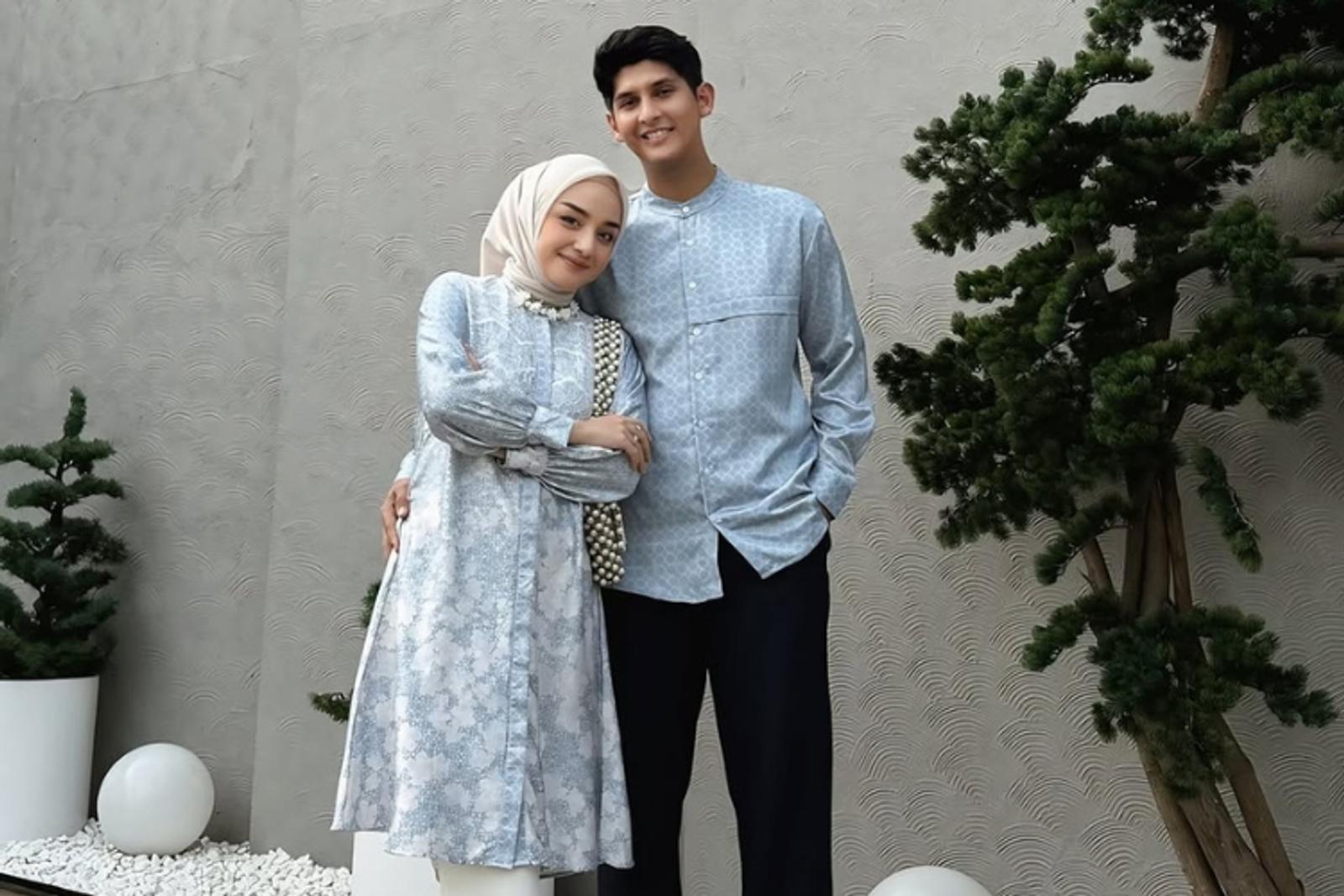 5 Rekomendasi Baju Lebaran Couple 2025