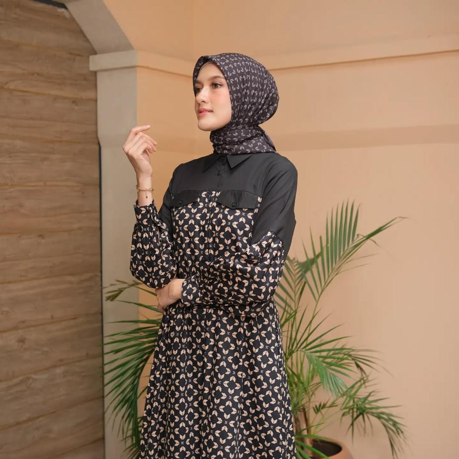 5 Hijab Scarf Bermotif untuk Lebaran 2025