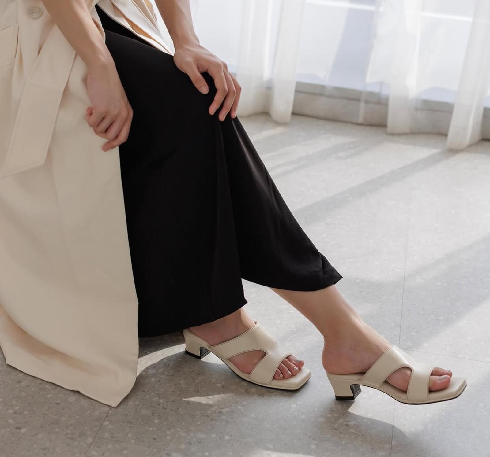 5 Model Kekinian Sandal Lebaran Wanita 2025
