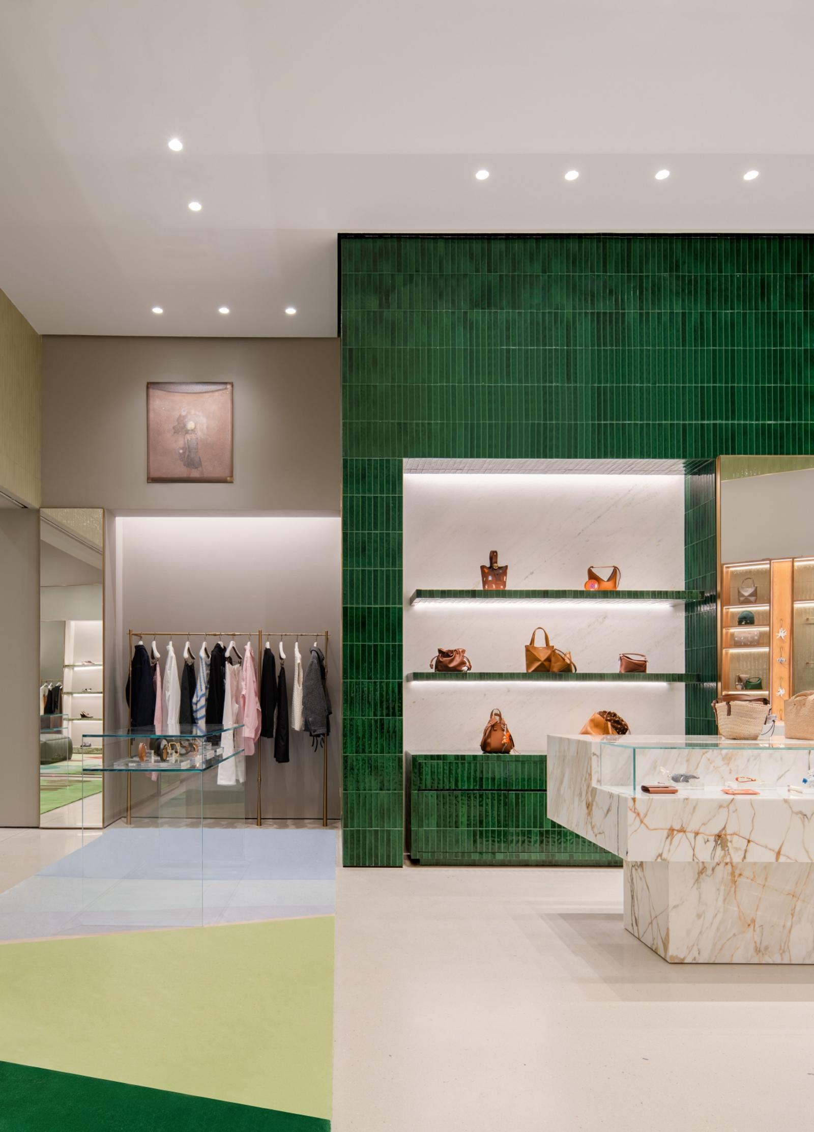 Loewe Merayakan Pembukaan Butik Kedua di Pacific Place Jakarta