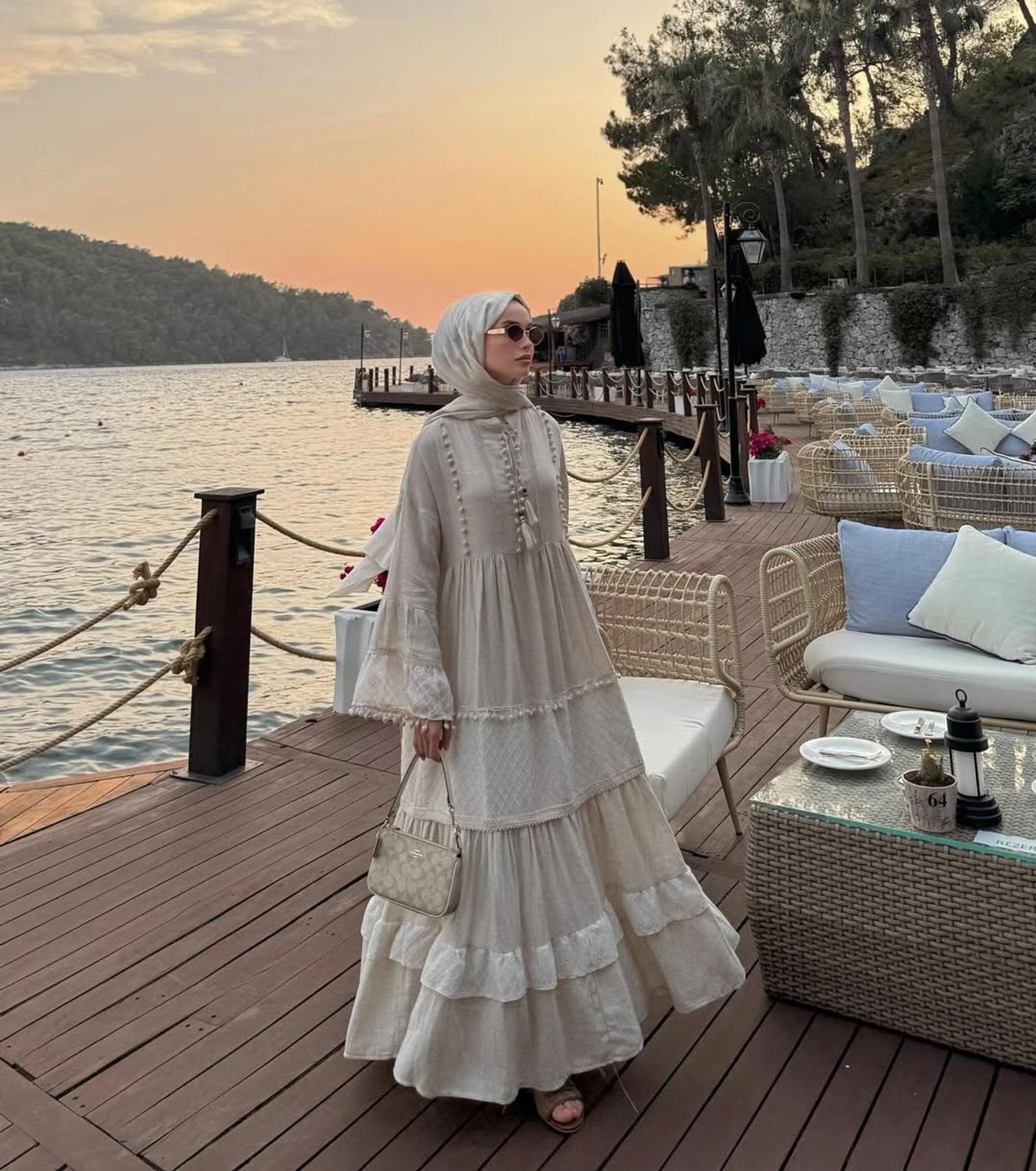 Tips Fashion Bukber untuk Tampil Modis dan Nyaman