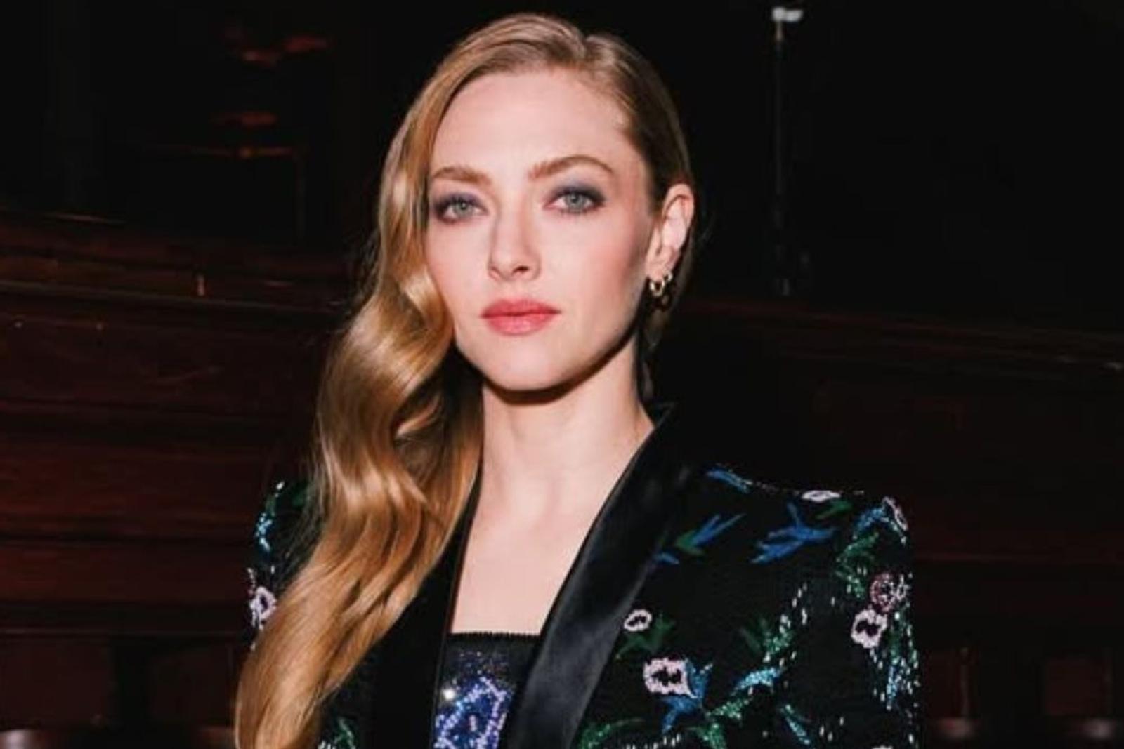 Gaya Makeup A la Amanda Seyfried, Ikonik! 