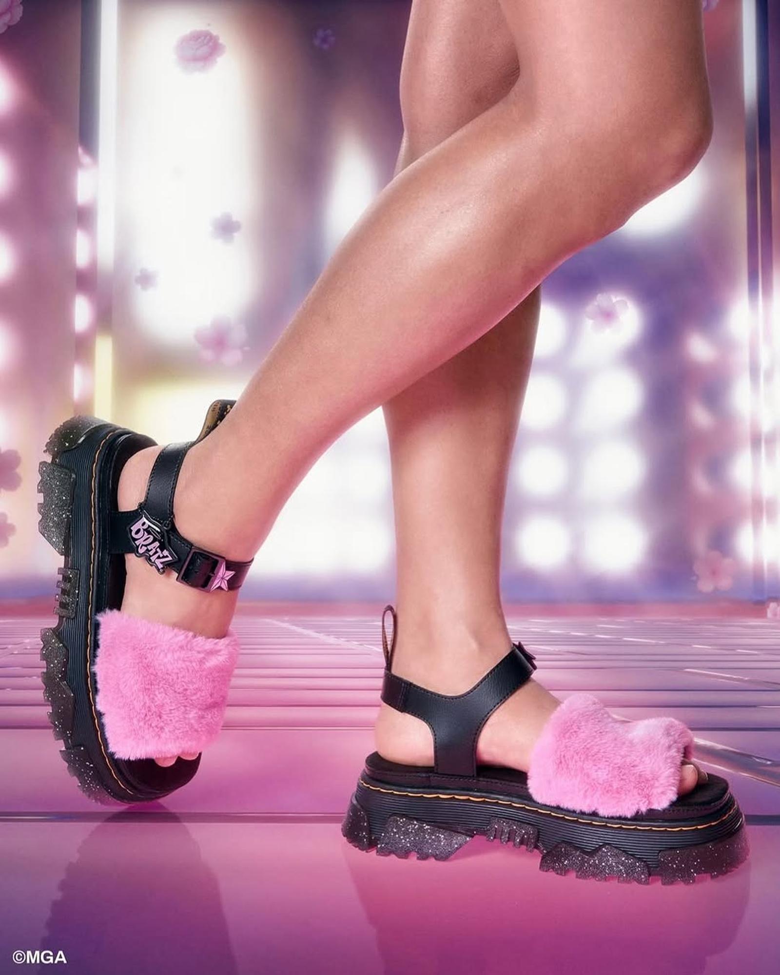 Dr. Martens Luncurkan Koleksi Sepatu Berkolaborasi dengan Bratz
