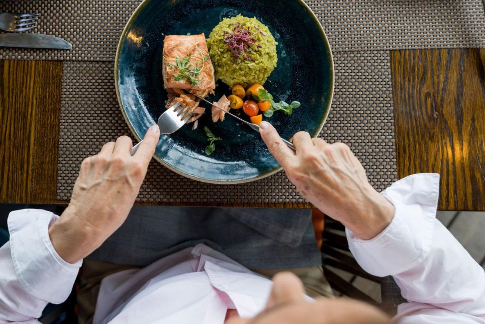 Makanan yang Baik untuk Kesehatan Kulit, Bikin Glowing 