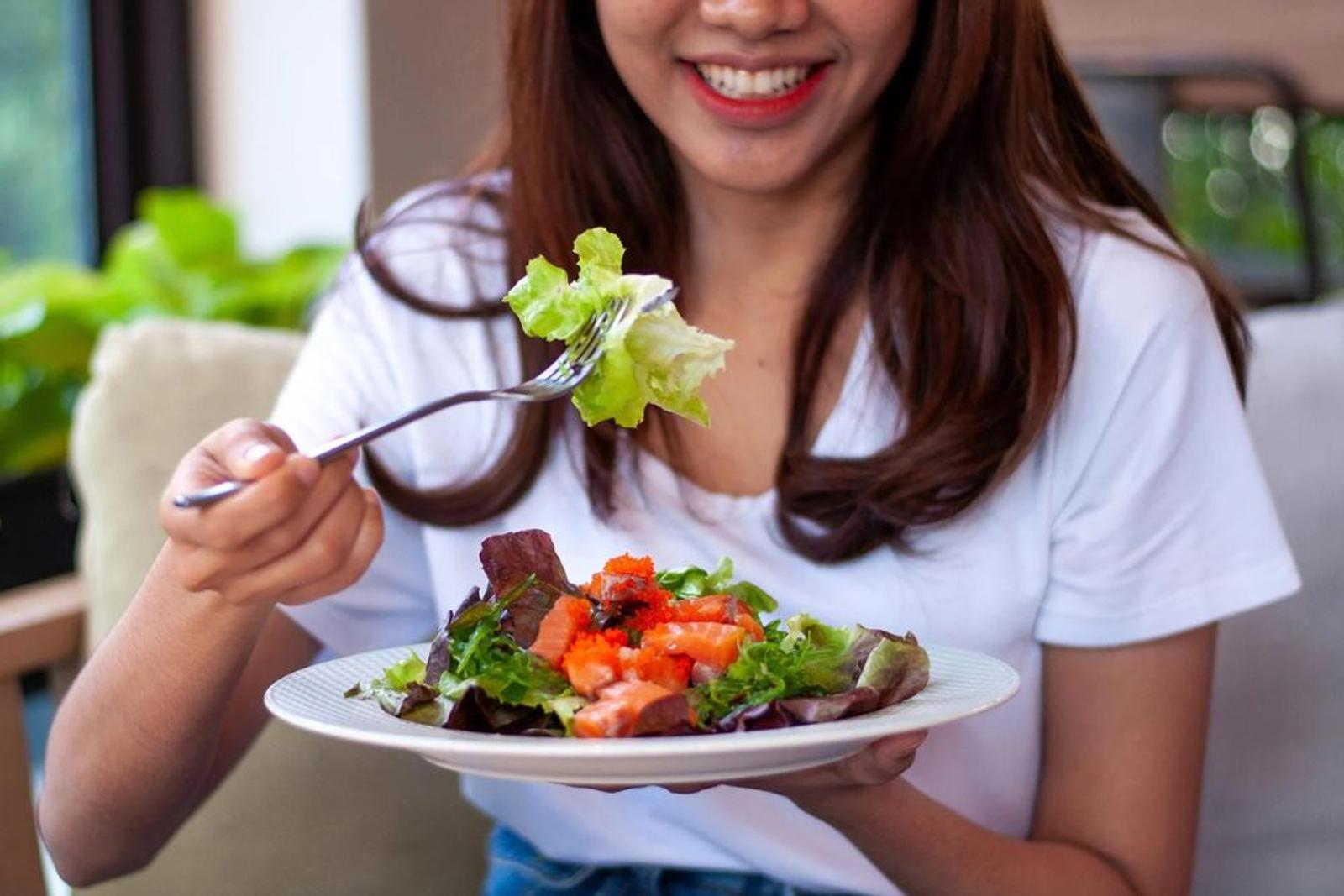 Makanan yang Baik untuk Kesehatan Kulit, Bikin Glowing 
