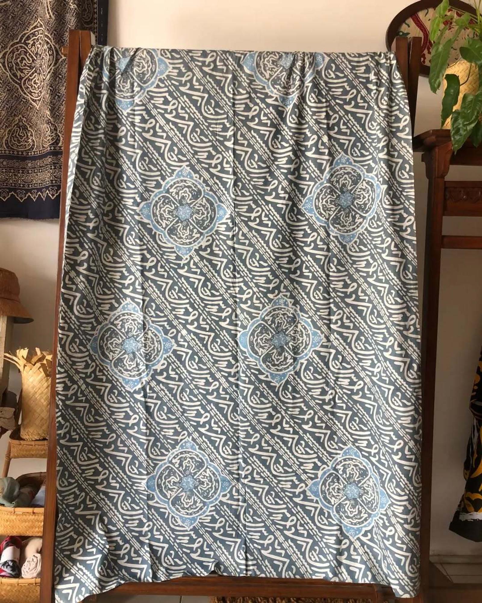 Mengenal Syal Batik Besurek, Kain Khas Bengkulu Bermotif Kaligrafi