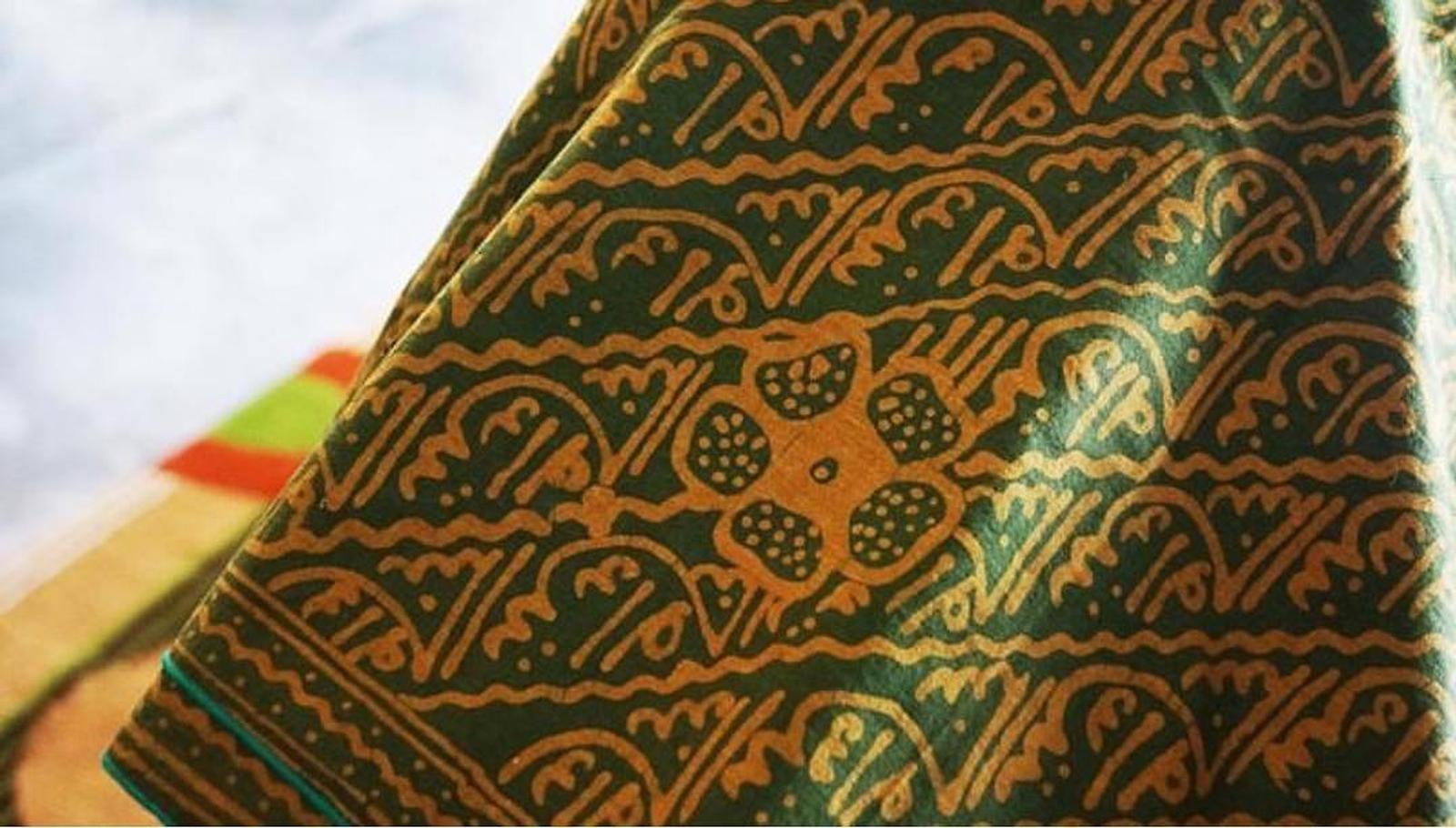 Mengenal Syal Batik Besurek, Kain Khas Bengkulu Bermotif Kaligrafi