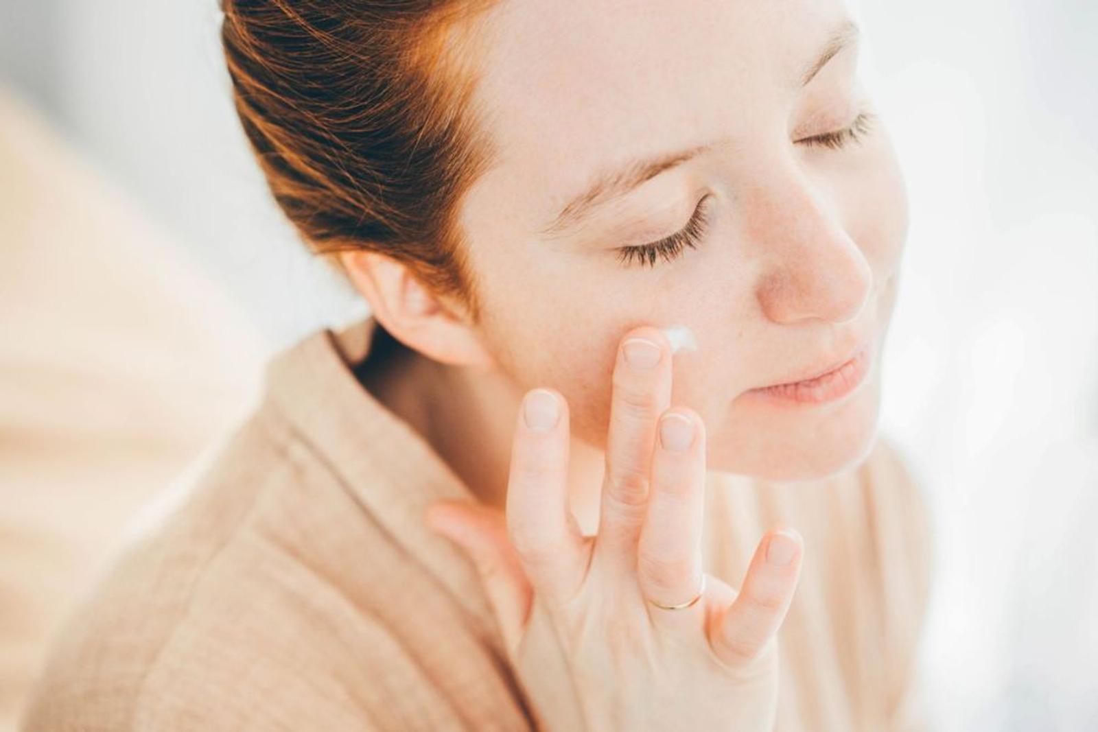 Rahasia Makeup Fresh Look Seperti Habis Mandi, Bikin Tampilan Segar! 