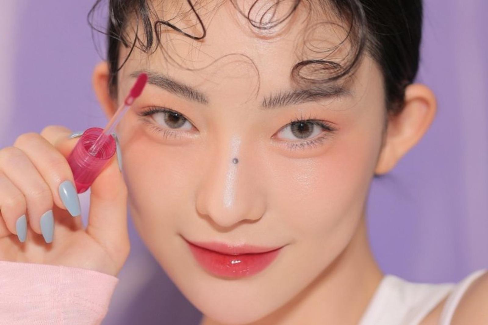 Rahasia Makeup Fresh Look Seperti Habis Mandi, Bikin Tampilan Segar! 