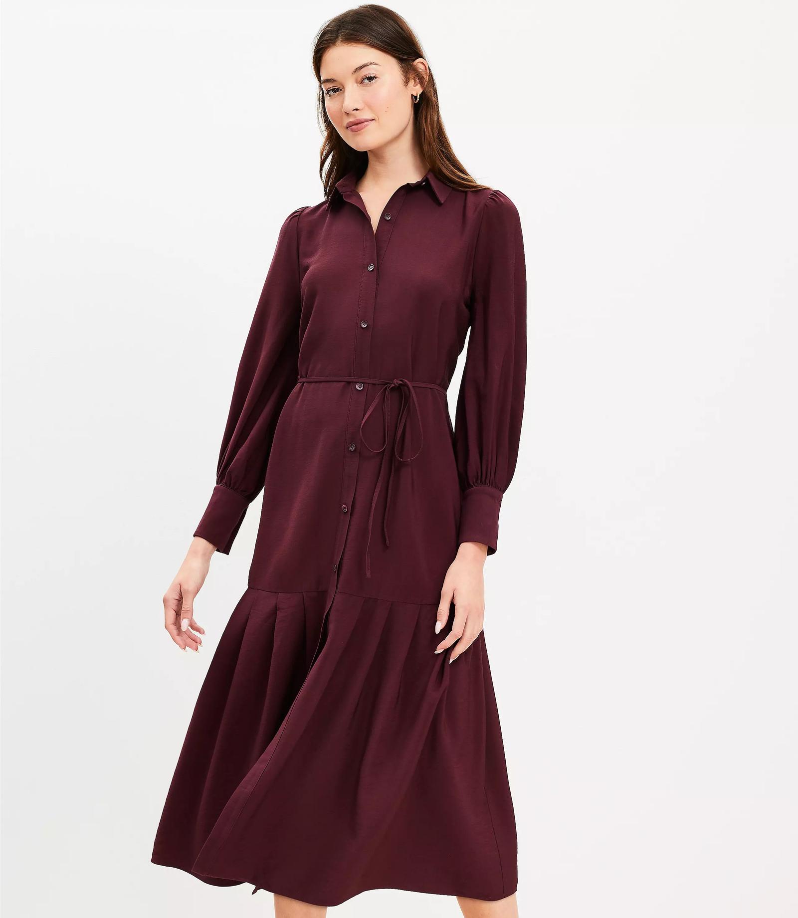 Tampil Elegan Pakai Dress Warna Burgundy, Timeless!