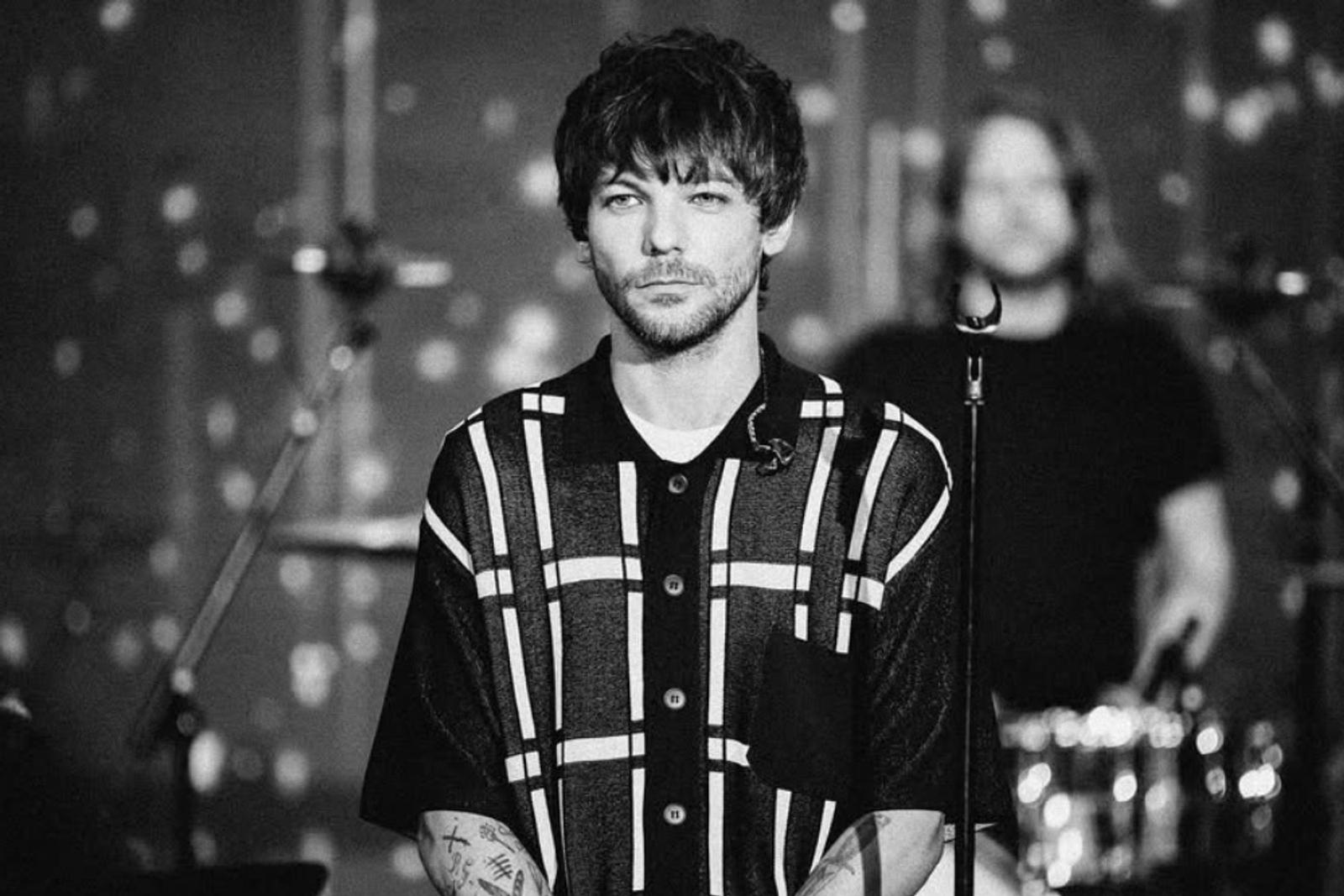 Ada Bukti, Ini 5 Fakta Rumor Kencan Louis Tomlinson dan Zara McDermott