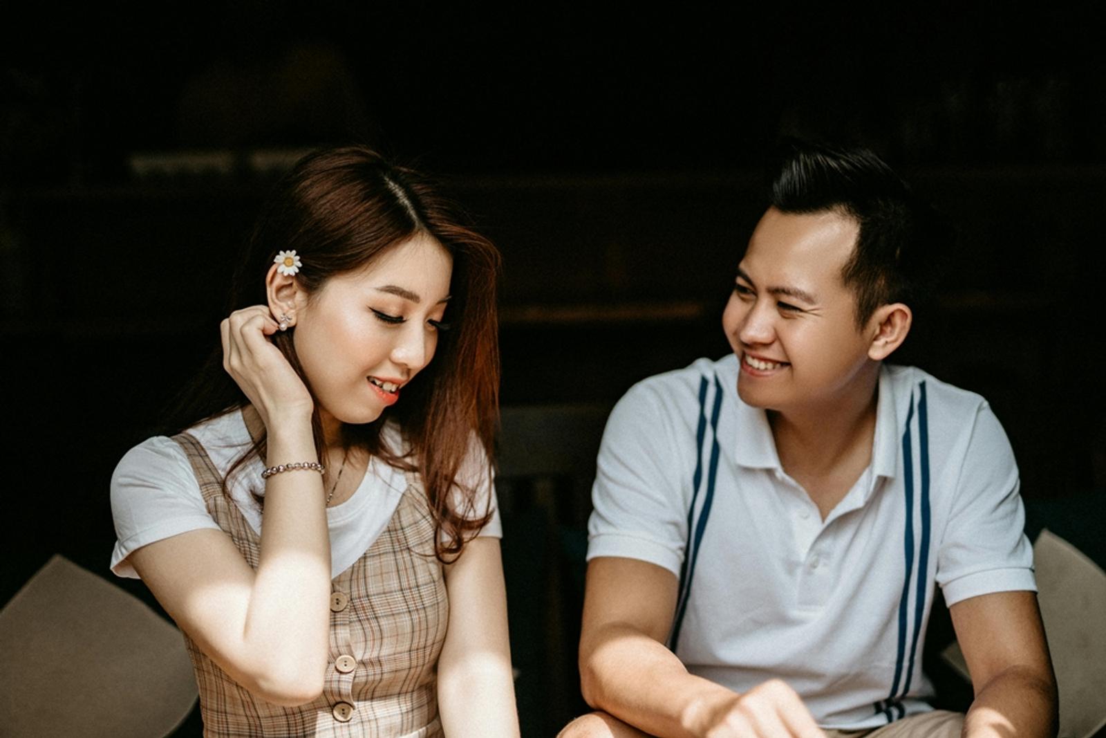 8 Ciri Cowok Gemas sama Kita, Suka Kasih Perhatian!