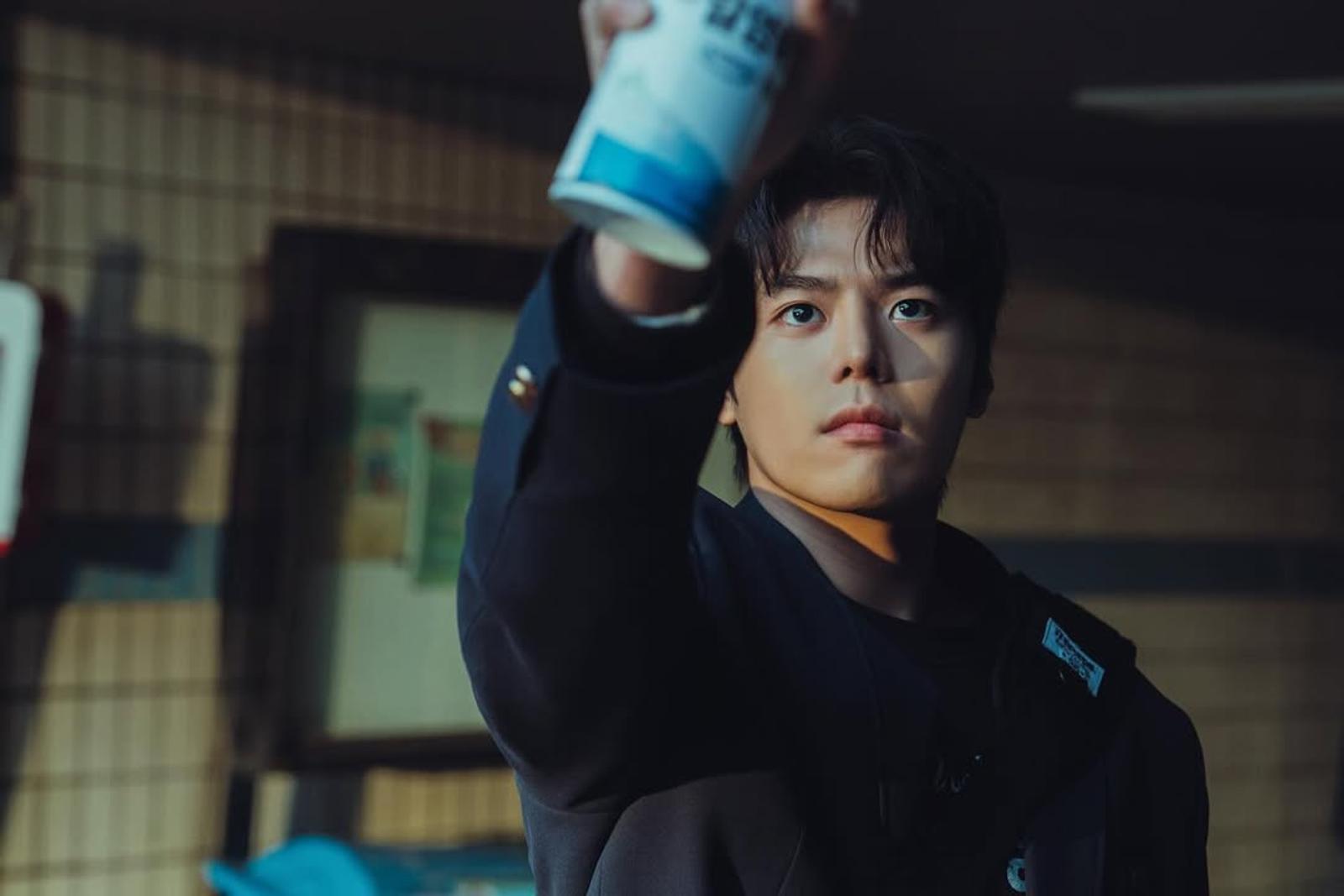Profil Ryeoun, Pemeran Park Hu Min di Drakor 'Weak Hero Class 2'