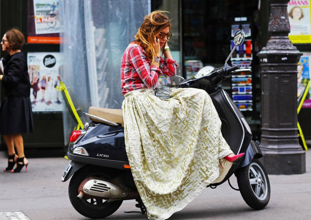 Ini Dia Trik Mix and Match Maxi Skirt Agar Tampilanmu Lebih Trendi Maksimal