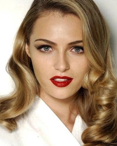 littleplastichorsesover.blog.com