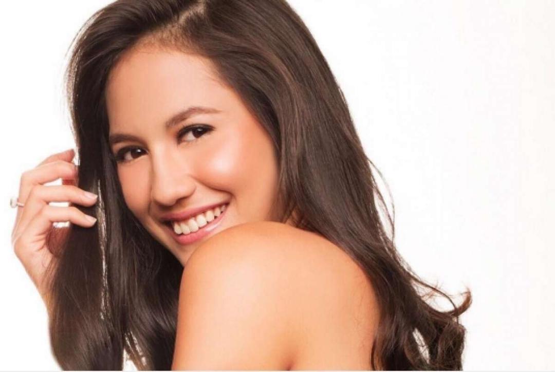Ungkap Rahasia Kulit Cerah Merona Pevita Pearce yang Membuatmu Terpesona