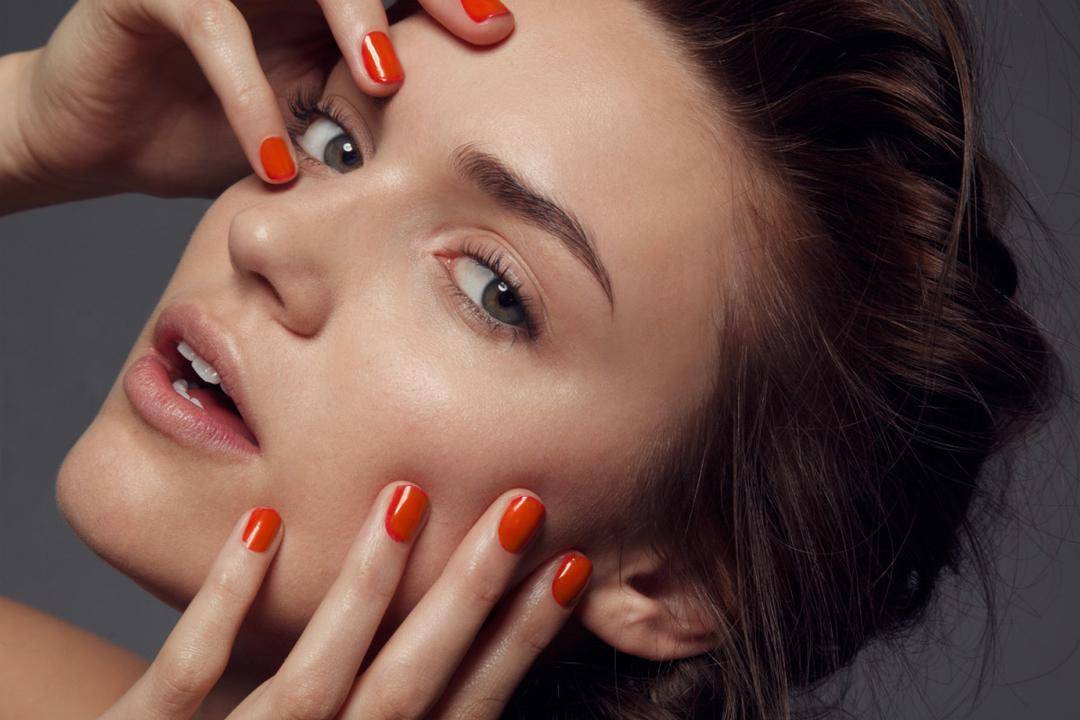 8 Skincare untuk Wajah Tampak Lebih Muda Setelah Bangun Tidur