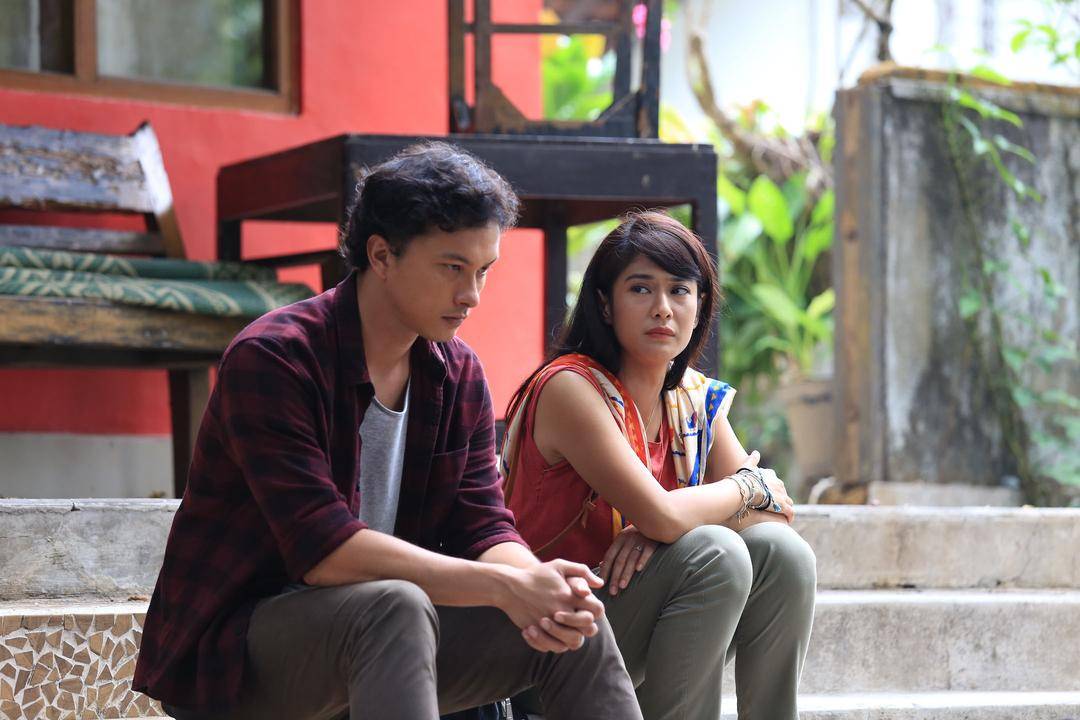 Perlukah Seperti Cinta di AADC 2? Menunggu Ratusan Purnama untuk ‘Menerima’ Sebuah Perpisahan