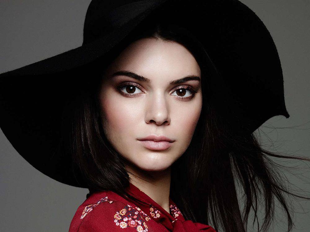 Kendall Jenner Angkat Bicara tentang Hinaan yang Ditujukan Kepadanya dan Gigi Hadid
