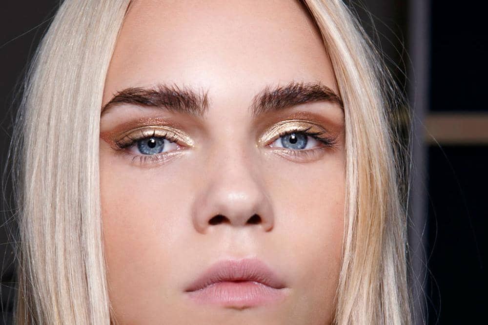 Tutorial Sunkissed Summer Gold Eyeshadow Untuk Liburan