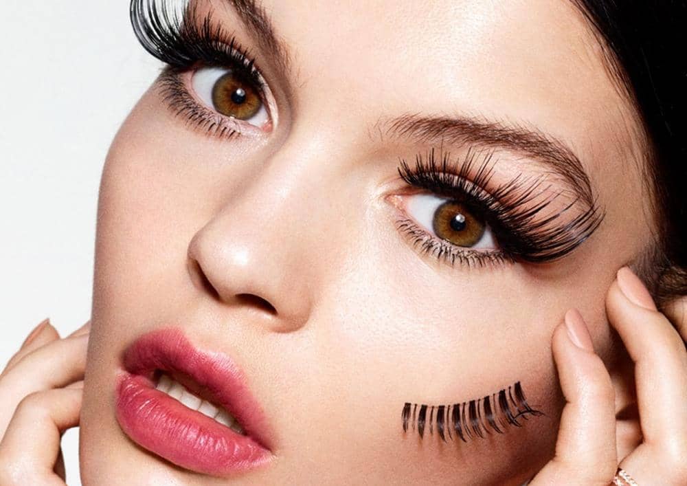 Pakai Bulu Mata Extensions? Coba 5 Cara Ini agar Lebih Awet