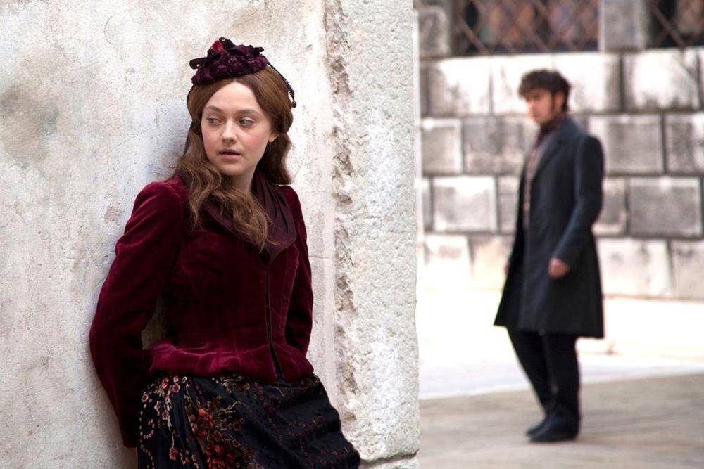 Effie Gray Movie/Sovereign Films/www.viewlondon.com