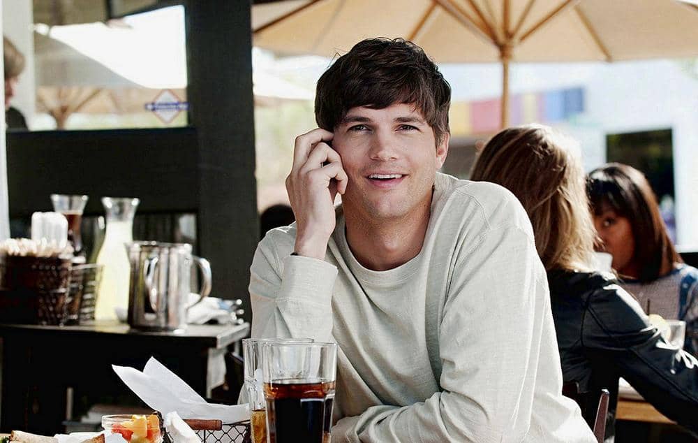 No String Attached Movie/Paramount Pictures/www.aceshowbiz.com