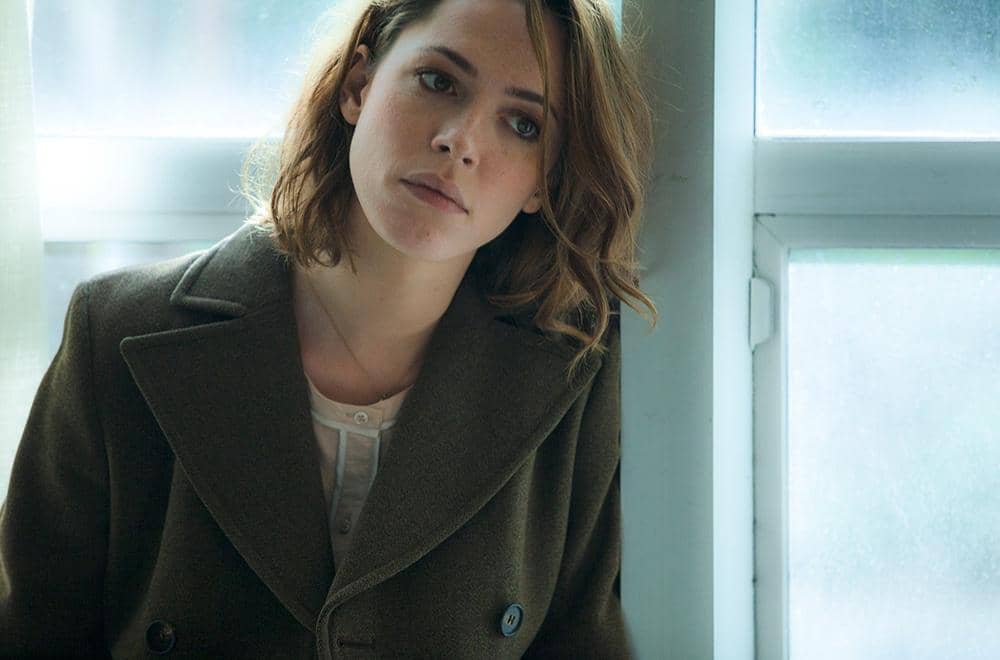 Transcendence Movie/Warner Bros. Pictures/www.wallpaperup.com