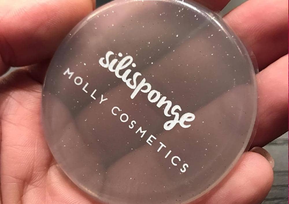 Via Instagram/ @mollycosmetics