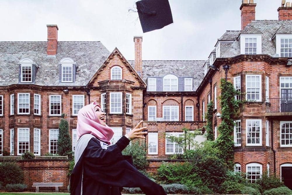 instagram.com/raeni_raeni